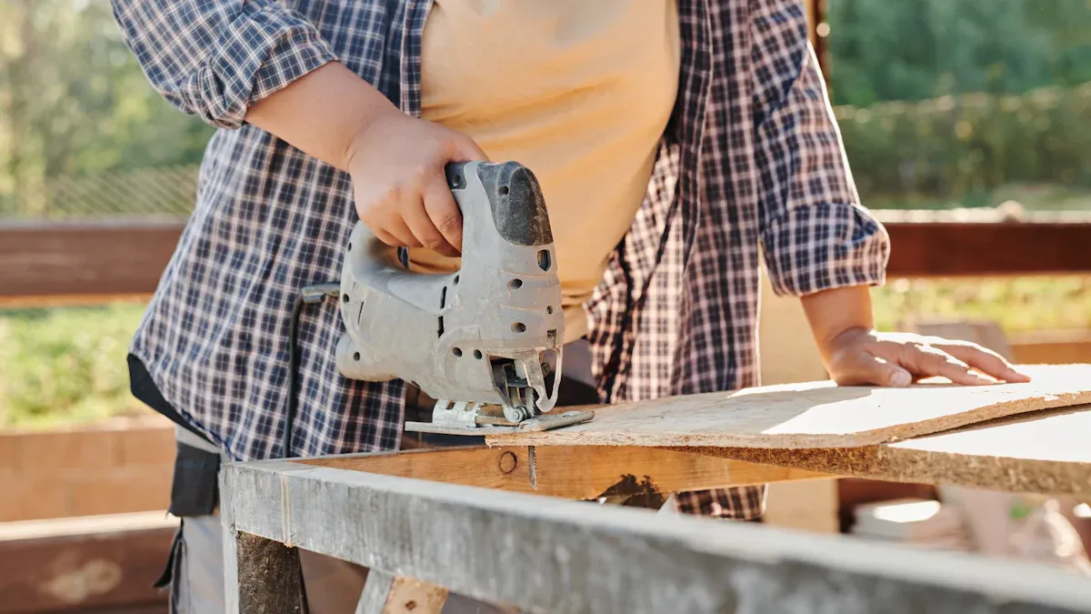 How to Properly Use a Jigsaw for Intricate Cuts